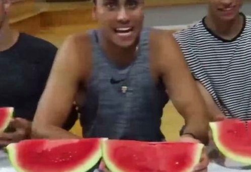 宋亚轩与娱乐圈新人逆袭：光鲜背后的努力与智慧