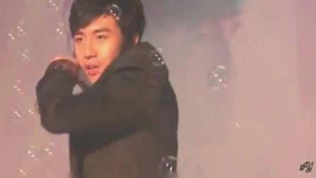 知名采花博主“中原炮王”最新视频引热议，内容尺度引发网友讨论