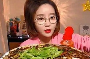 白敬亭与宋轶恋情传闻终揭秘：合作关系背后的真相