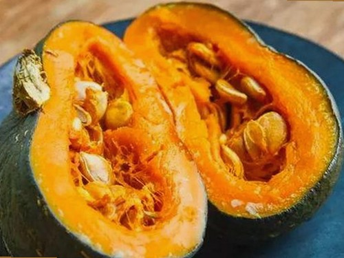 刘雨欣痛失至亲:奶奶离世前后的情感时刻回顾